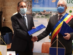 Αδελφοποίηση Δήμου Καραβά με Δήμο Σουτσέαβα Ρουμανίας